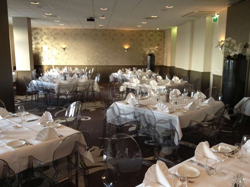 Hotel De Blaauwe Leeuw แตร์นอยเชิน ร้านอาหาร รูปภาพ