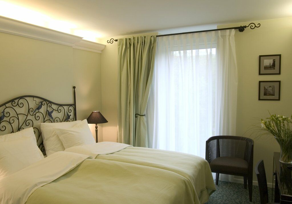 Hotel De Blaauwe Leeuw แตร์นอยเชิน ภายนอก รูปภาพ