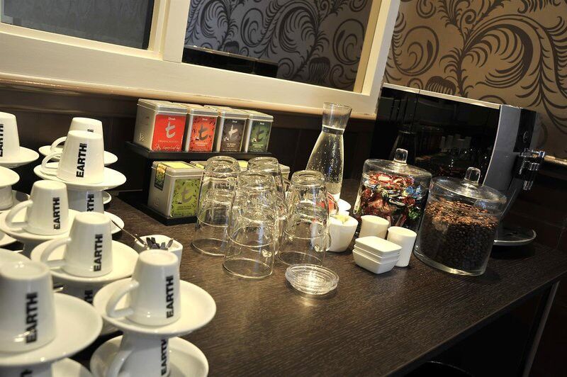 Hotel De Blaauwe Leeuw แตร์นอยเชิน ภายนอก รูปภาพ